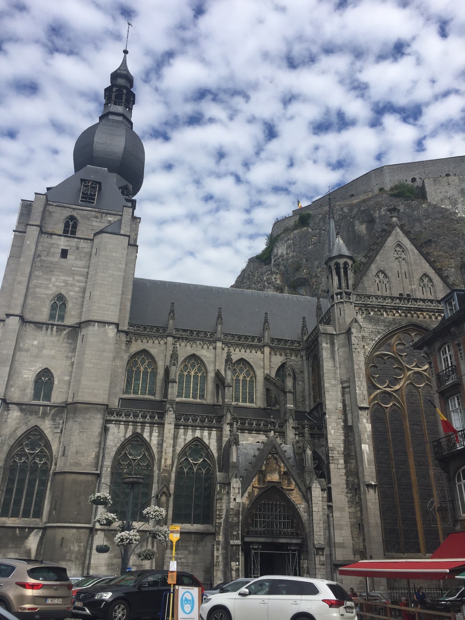 Ville de Dinant, la collégiale
