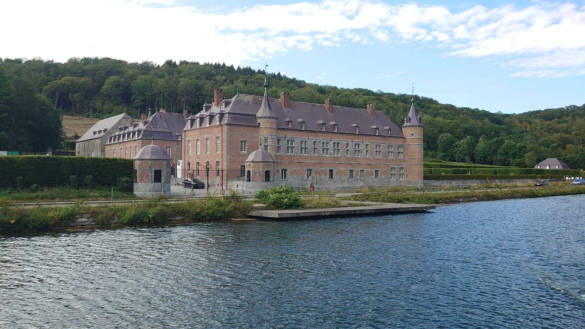 Château de Freÿr