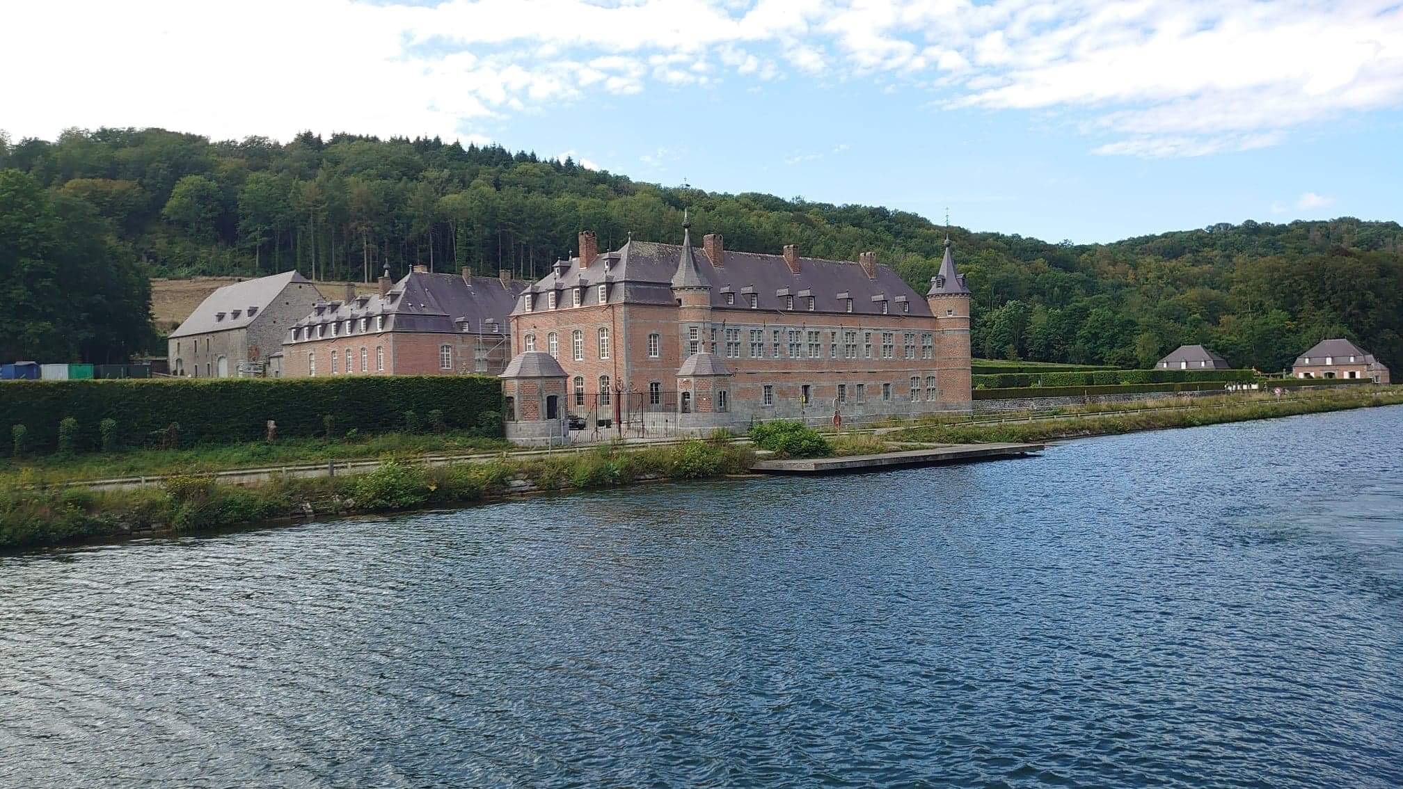 Château de Freÿr